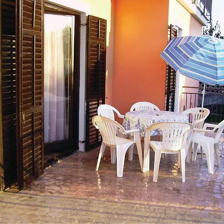 5 Bedroom Beautiful In Apartamento *