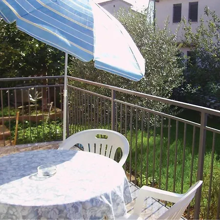 5 Bedroom Beautiful In Апартаменты *