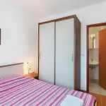 5 Bedroom Beautiful In شقة