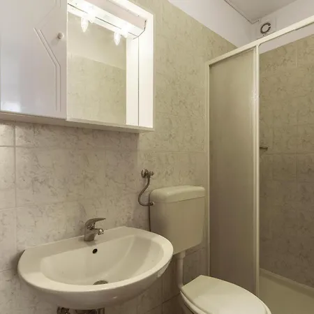 5 Bedroom Beautiful In 普拉